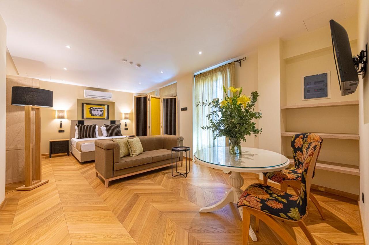 Ipelhome - Plaka Boutique Apartments Atina Dış mekan fotoğraf