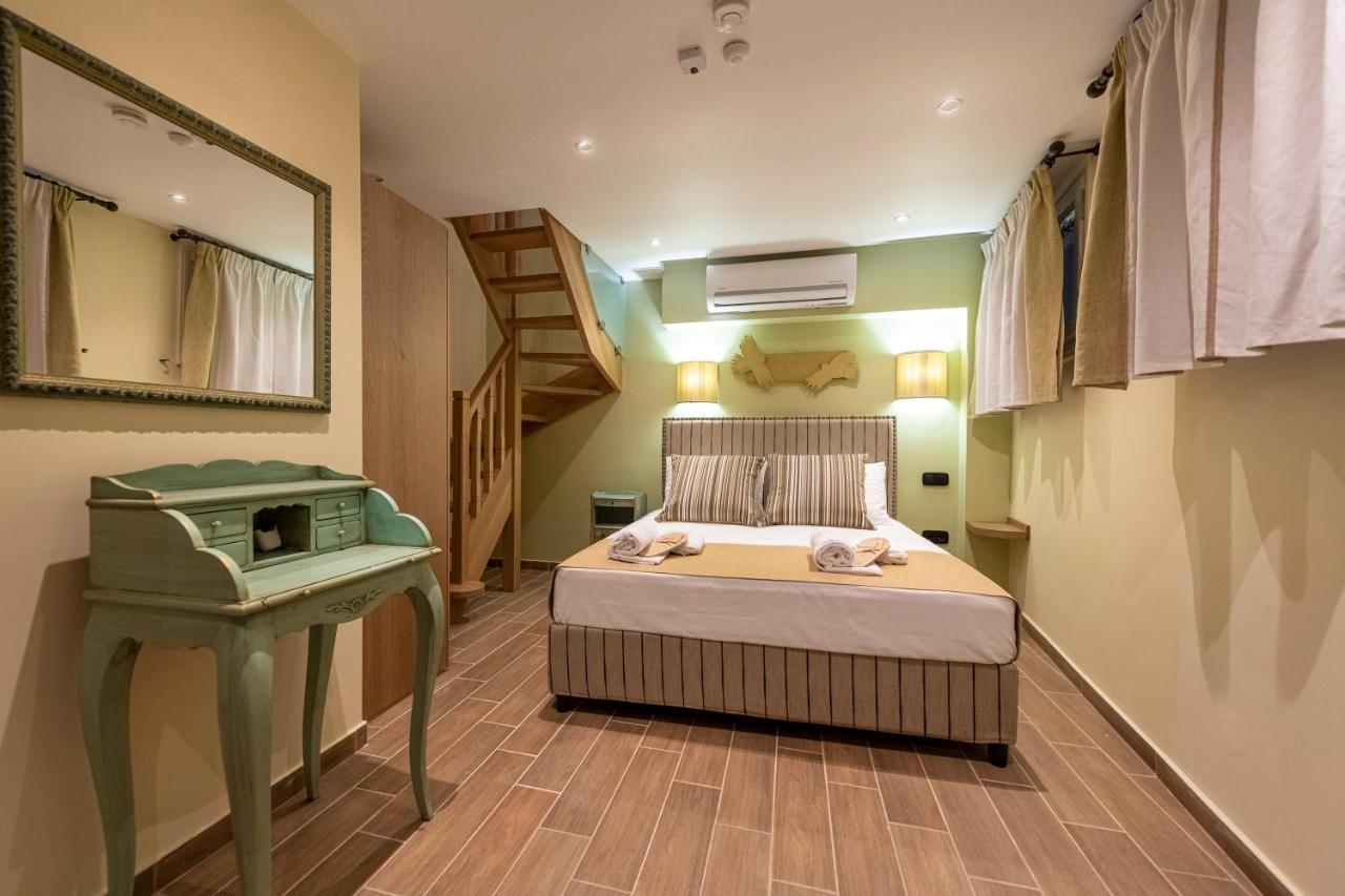 Ipelhome - Plaka Boutique Apartments Atina Dış mekan fotoğraf