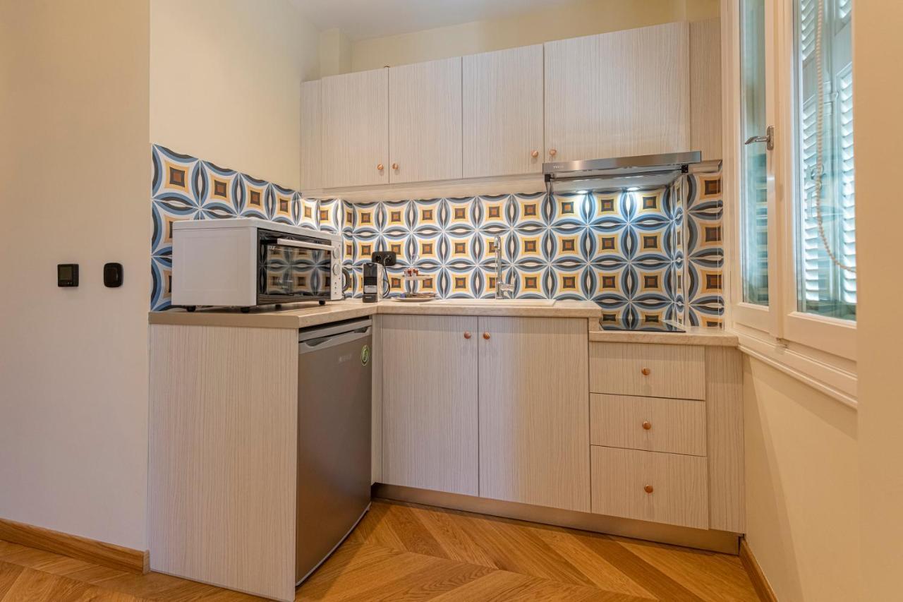 Ipelhome - Plaka Boutique Apartments Atina Dış mekan fotoğraf