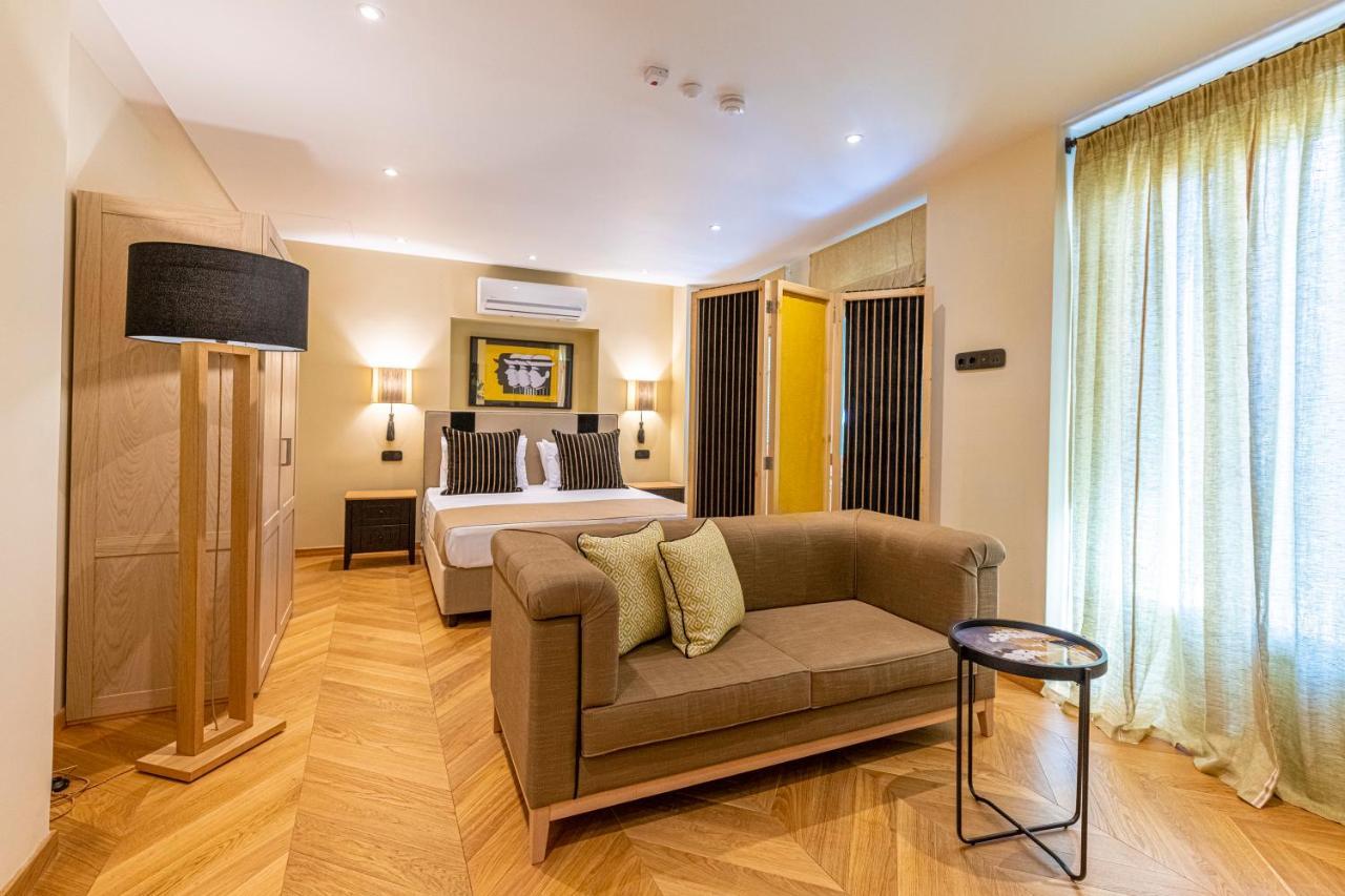 Ipelhome - Plaka Boutique Apartments Atina Dış mekan fotoğraf