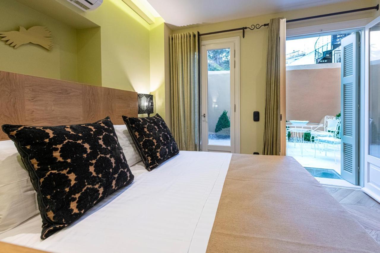 Ipelhome - Plaka Boutique Apartments Atina Dış mekan fotoğraf
