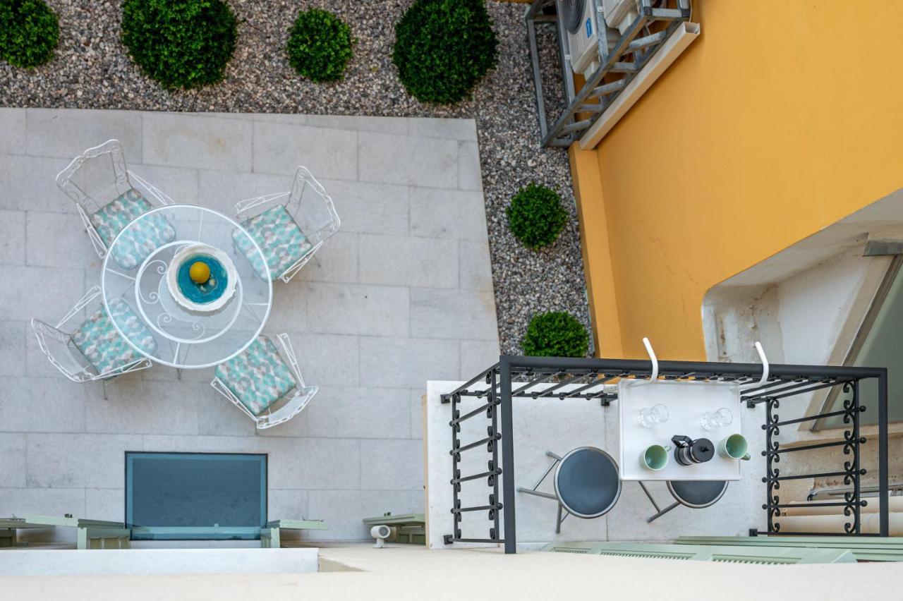 Ipelhome - Plaka Boutique Apartments Atina Dış mekan fotoğraf